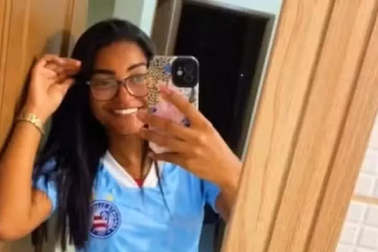 Estudante morta por bala perdida ia assistir jogo do Bahia com a família em Salvador