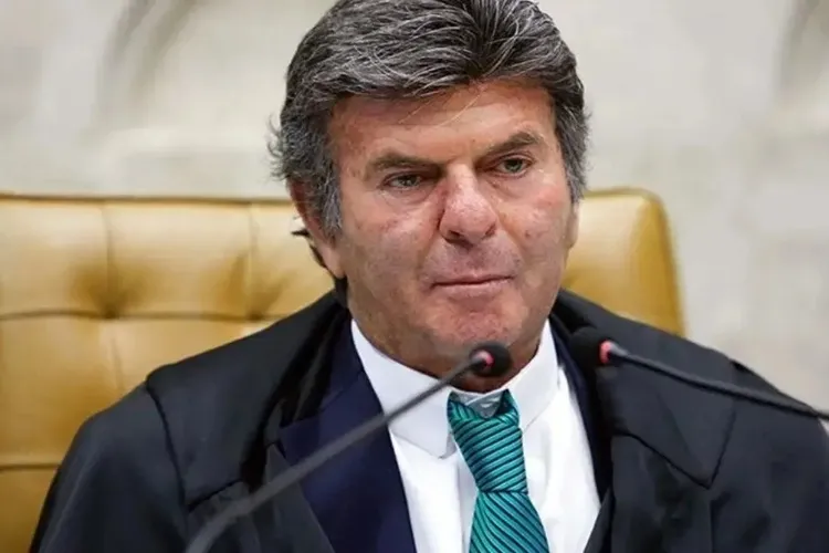 Gilmar Mendes afirma que Luis Fux é 'Figura lamentável' que precisa de terapia