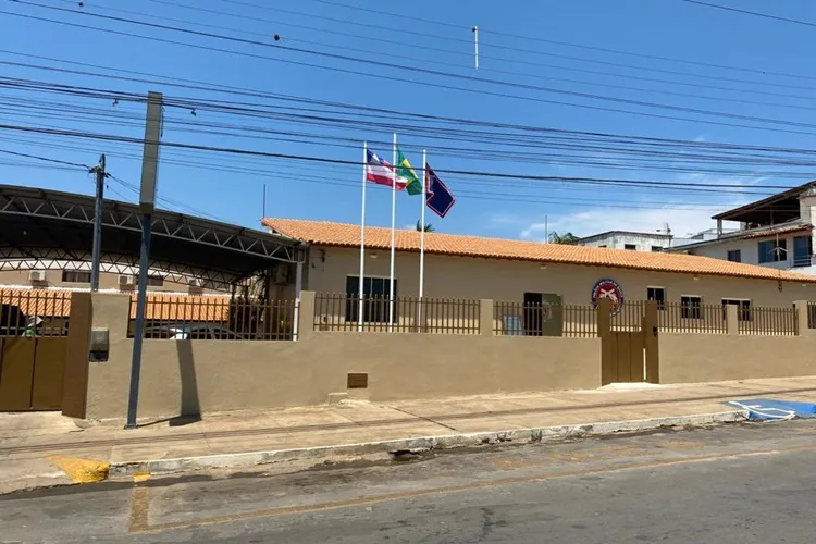 Caetité: 94ª CIPM recebe nova pintura padronizada da PM-BA