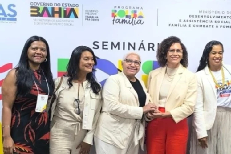 Brumado participa de encontro estadual para discutir avanços do Bolsa Família