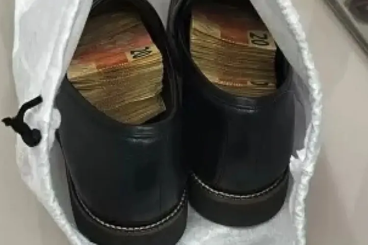 Operação Overclean: PF encontra dinheiro escondido em sapato de vereador