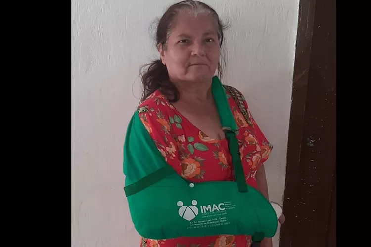 Idosa cai e tem fratura no punho ao tentar fugir de cachorro em via pública de Rio de Contas