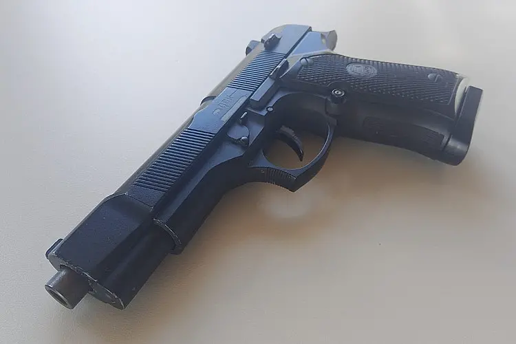 94ª CIPM apreende réplica de arma modificada dentro de escola em Licínio de Almeida