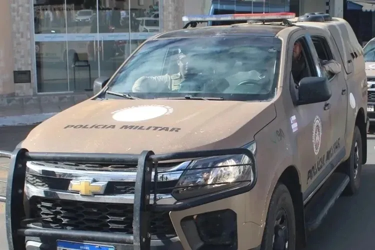 Mulher é ameaçada por vendedor de bijuterias após cobrança via áudio em Pindaí