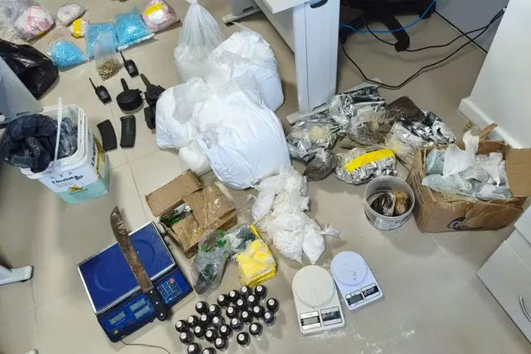 Laboratório de drogas é desmontado e quase 50 kg de cocaína são apreendidos em Salvador