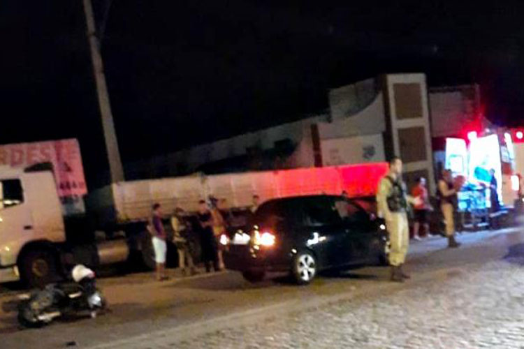 Menor de idade causa acidente com moto na Avenida Centenário em Brumado