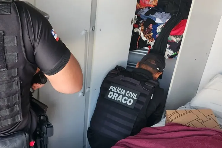 Polícia Civil cumpre mandados em operação contra 'Tribunal do Crime' na Bahia