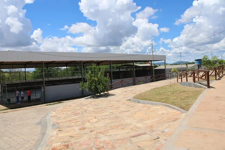 Prefeitura resgata Praça da Juventude abandonada há 16 anos em Macaúbas