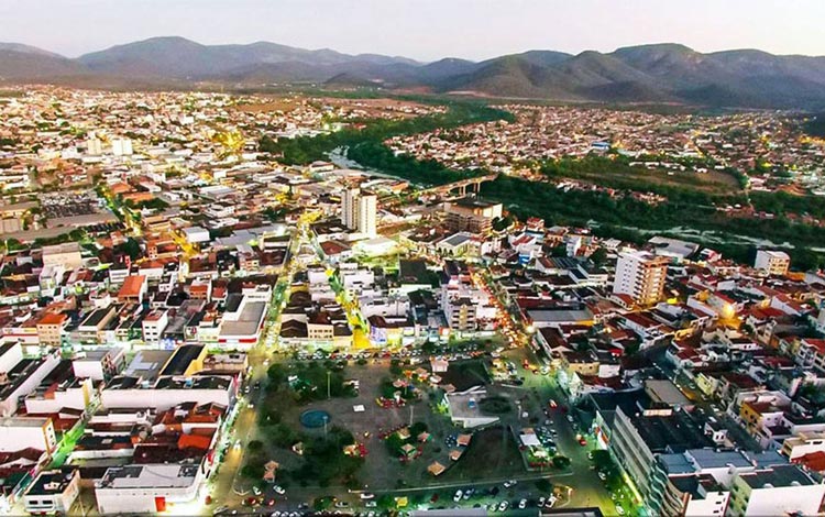 Com toque de recolher, prefeitura de Jequié flexibiliza comércio na cidade