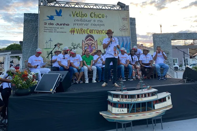 Carinhanha: Vire Carranca reuniu autoridades e população na defesa do Rio São Francisco