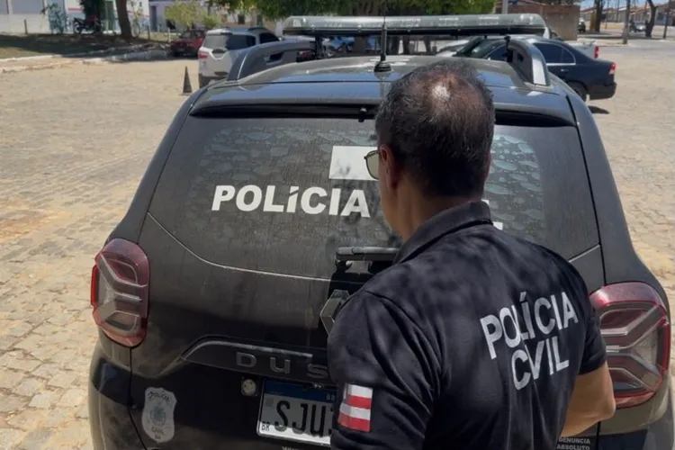 Casal é preso em flagrante suspeito de estuprar a própria filha de 4 anos em Poções