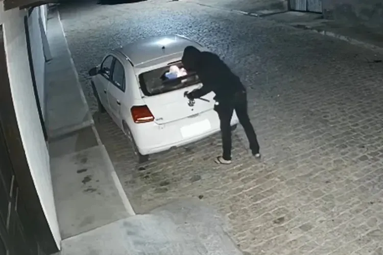 Botuporã: Polícia investiga motivação do incêndio contra o carro do prefeito