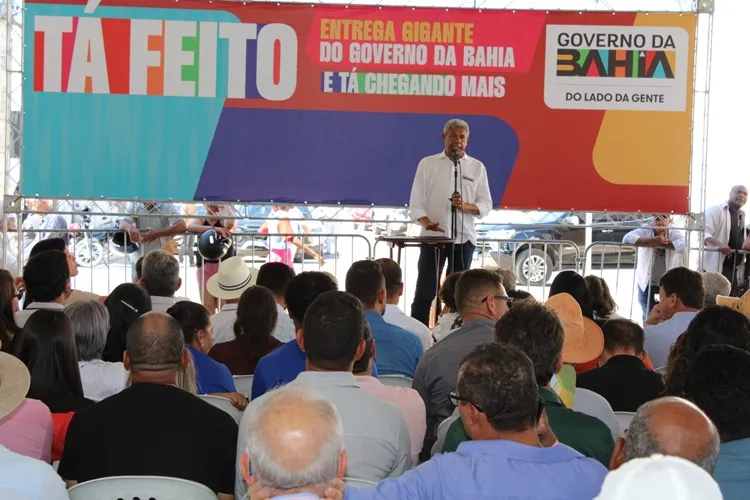 BR-030 e acesso a Carinhanha receberão intervenções de manutenção e drenagem