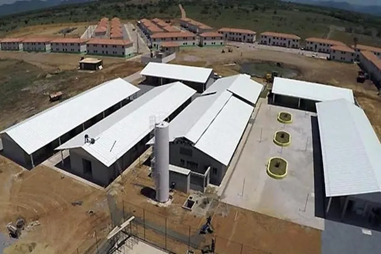 Professor é preso acusado de abusar de aluno dentro da sala de aula em Guanambi