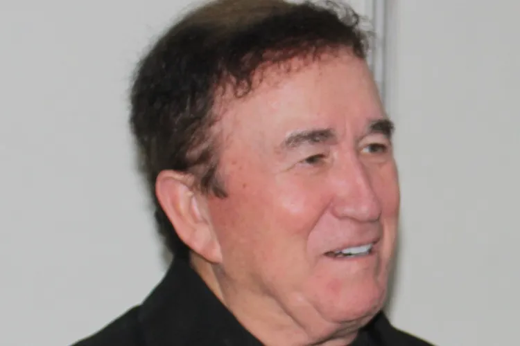 Amado Batista é condenado a indenizar família de criança que morreu em fazenda em Goiás