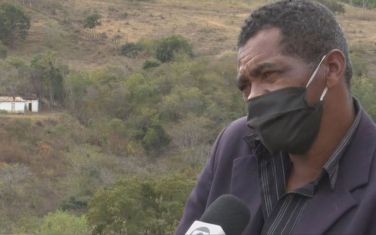 Lavradores de zona rural em Conquista reclamam da falta de fornecimento de água e energia