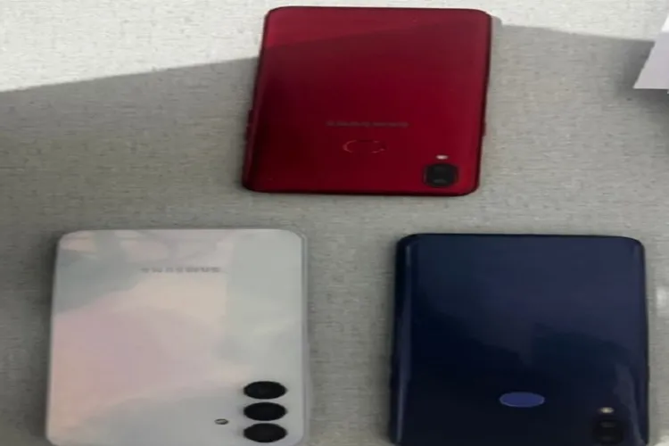 Homem é detido com celulares furtados em São João de Presidente Jânio Quadros e xinga policiais