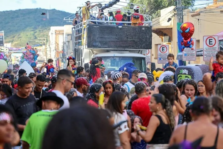 Carnaval de Brumado: CarnaKids leva alegria e fantasia ao circuito Agamenon Santana