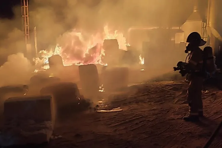 Bombeiros controlam incêndio em caldeira na zona rural de Bom Jesus da Lapa