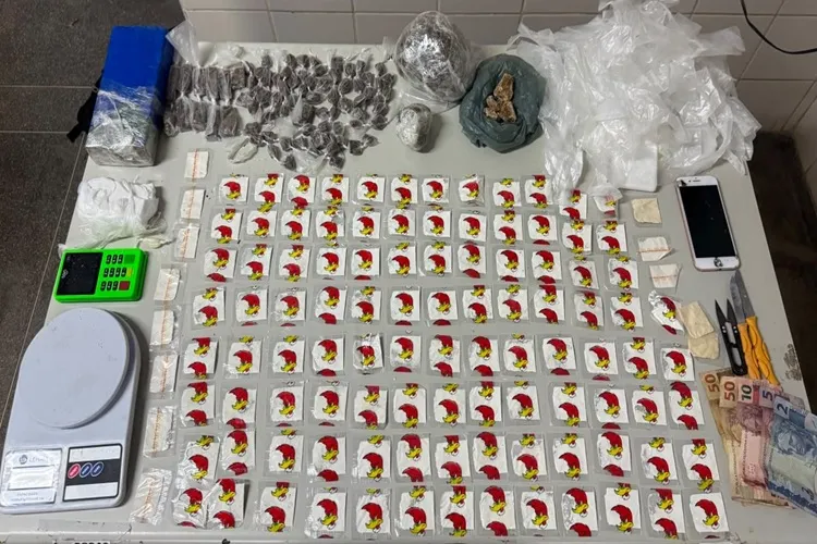 Suspeito é preso com 1,5 kg de drogas e máquina de cartão em Palmas de Monte Alto