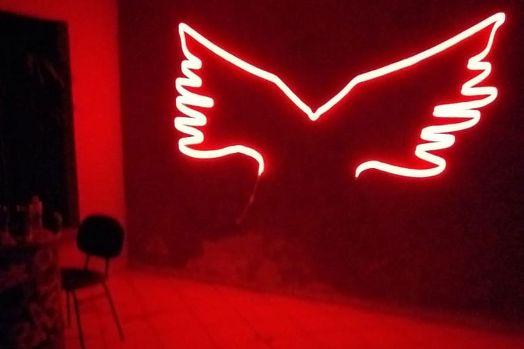 Guanambi: Vigilância Sanitária e PM interrompem festa clandestina com mais de 100 pessoas