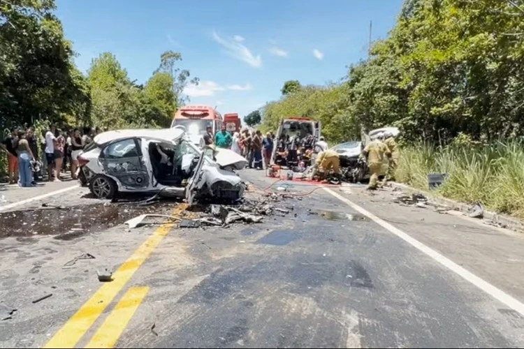 Batida termina com três mortes e três pessoas gravemente feridas em Caravelas
