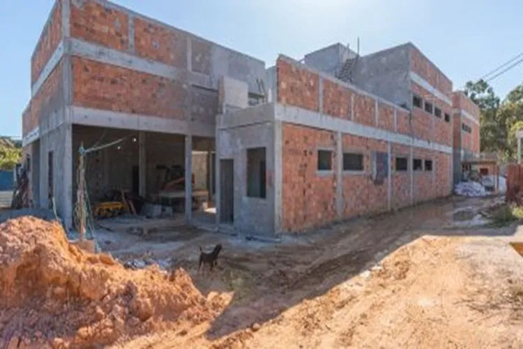 Por meio de pacto Bahia poderá retomar 413 obras da educação básica