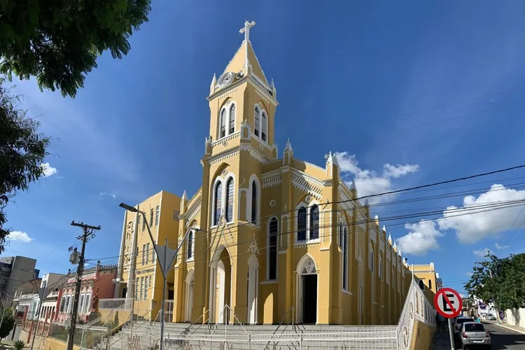 Justiça proíbe Arquidiocese de Vitória da Conquista de transferir imóveis