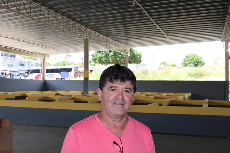 Prefeitura de Macaúbas defende mudanças e garante melhorias na Feira Livre