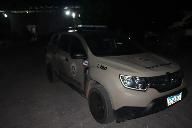 Brumado: Homem é preso após agredir e tentar expulsar companheira de casa