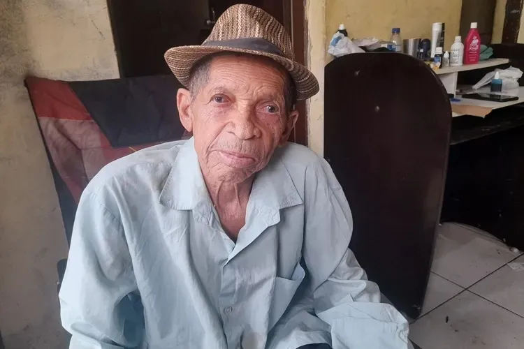 Morre no Hospital Municipal de Brumado, o cantor Osvaldo Bezerra, o 'Rei do Brega'