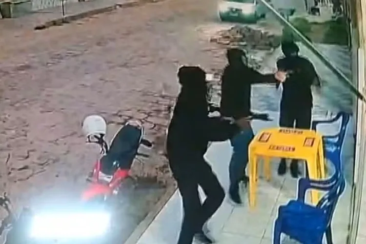 Duas pessoas morrem após ataque em bar de Xique-Xique