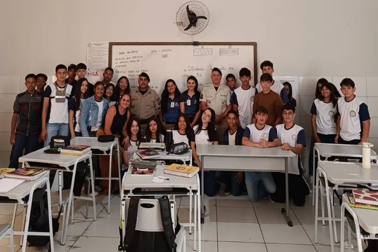 Polícia Militar realiza palestras em escolas municipais de Taque Novo