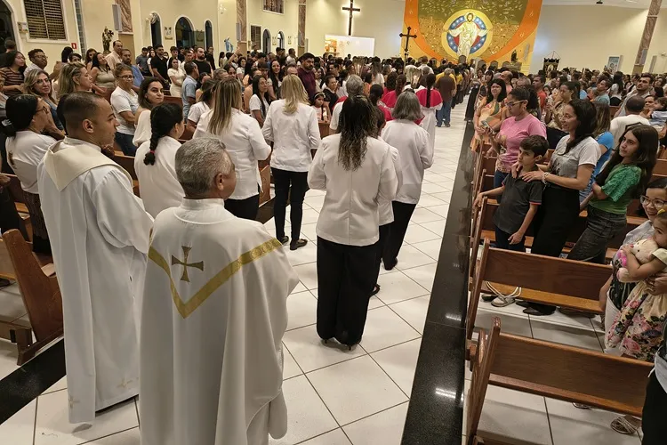 Brumado: Comunidade Católica celebra Santa Rita das Causas Impossíveis