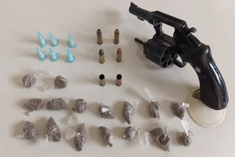 Operação Condeúba Limpa resulta na apreensão de drogas, arma, dinheiro e munições