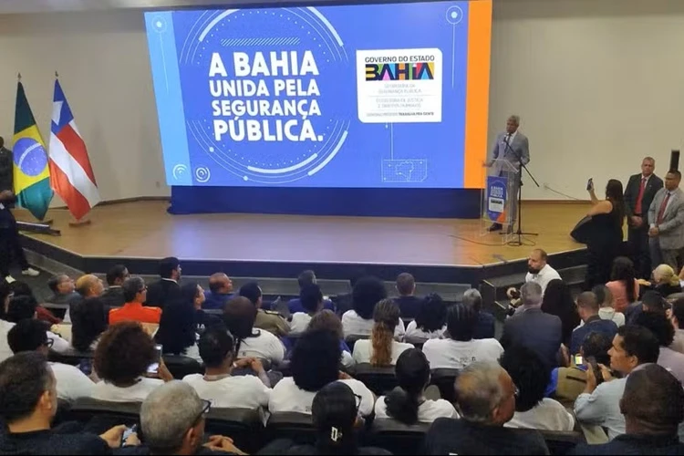 Governador da Bahia anuncia concurso da Polícia Civil com 750 vagas