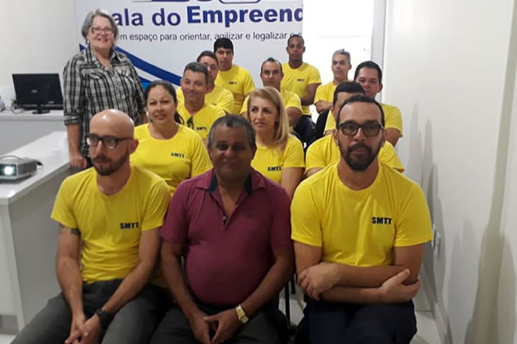 Prefeitura de Brumado inicia treinamento com equipe de trânsito do município