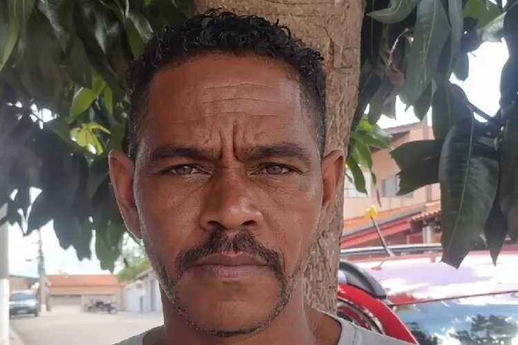 Homem de 55 anos é encontrado morto ao lado de moto na zona rural de Pindaí