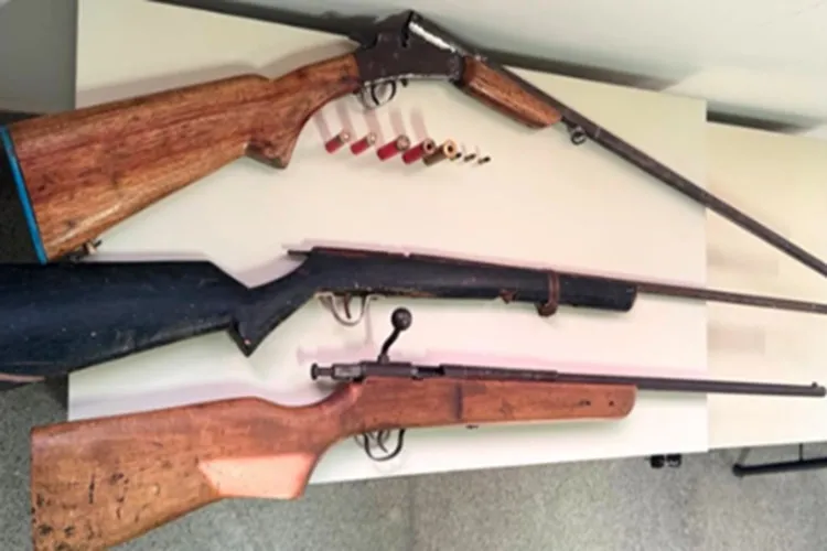 Suspeito foge e deixa sacola com armas e munições na BR-030 em Palmas de Monte Alto