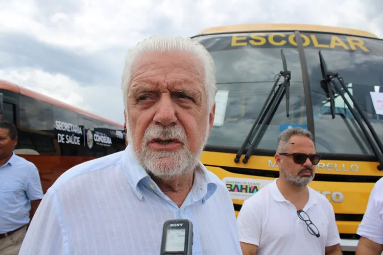 Jaques Wagner destaca novos tempos para Condeúba com investimento federal