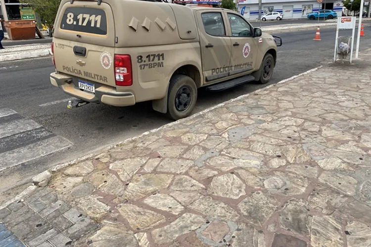 Guanambi: Motorista de aplicativo denuncia ameaça com facão contra passageira na BR-030