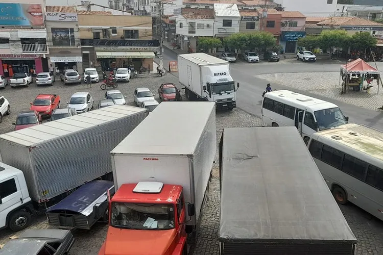 Moradores apontam que trânsito em Livramento de Nossa Senhora está caótico