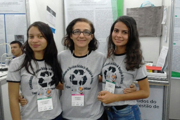 Alunas de Aracatu apresentam projeto sobre meio ambiente em Salvador