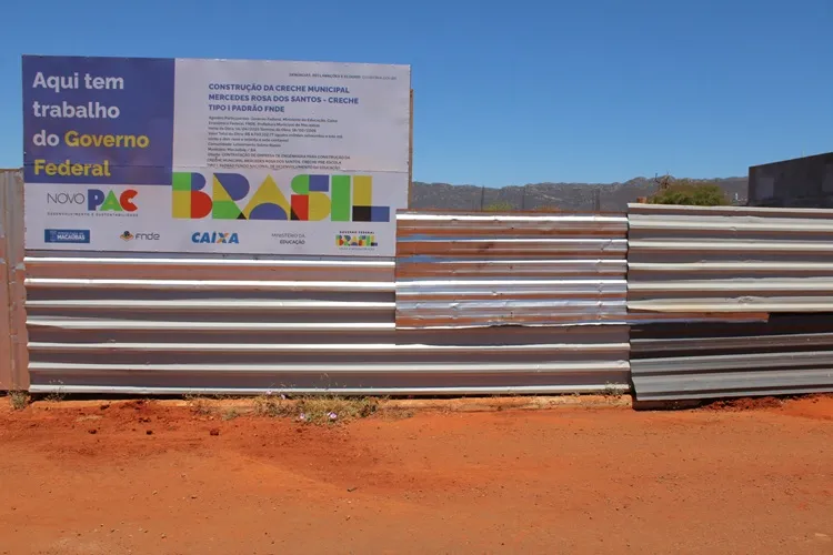 Nova creche em construção aumentará suporte na educação infantil em Macaúbas