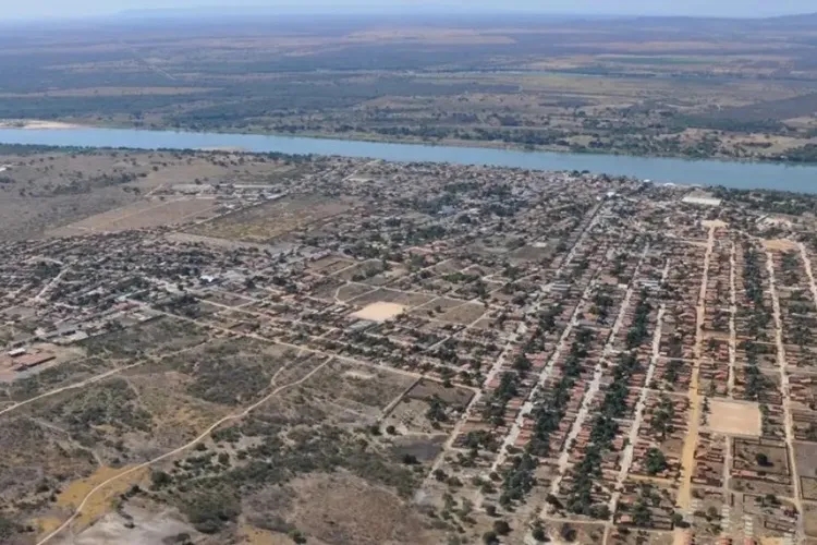 Carinhanha: Prefeita faz apelo de conscientização para preservação do Rio São Francisco