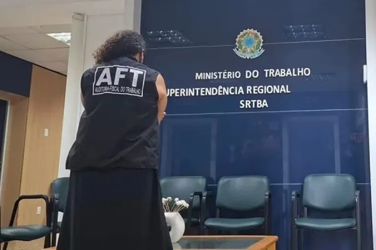 Empresário é investigado por enviar vídeos sexuais a doméstica de 63 anos em Salvador