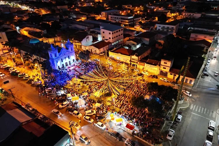 Festejos em homenagem ao Bom Jesus são encerrados com multidão em Brumado