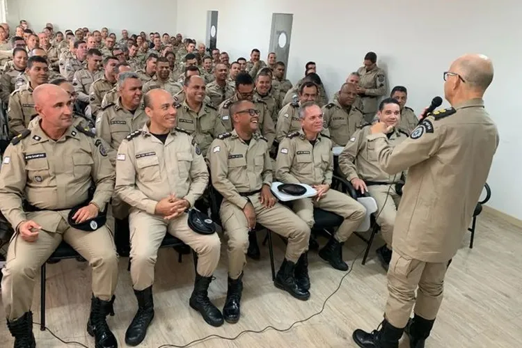 Guanambi: Sorriso da tropa anima novo comandante do 17º BPM