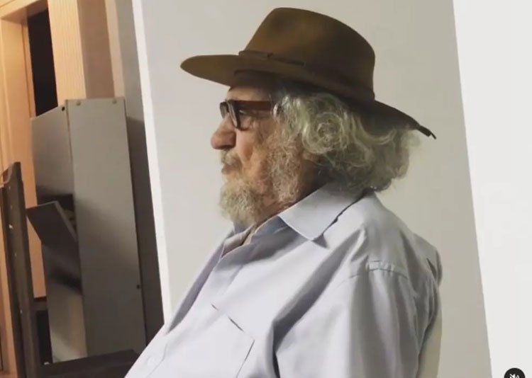 Vitória da Conquista: Após ser extubado, cantor e compositor Elomar Figueira deixa UTI