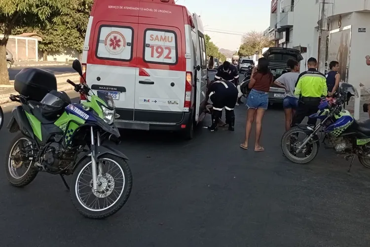 Duas colisões deixam motociclistas feridos em Guanambi no mesmo dia